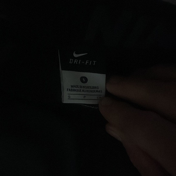 Nike athletic shorts - Picture 2 of 2